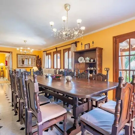 Hervorragende Auf Einem Huegel Mit 360-grad-blick Ueber Zwei Buchten Holiday home *
